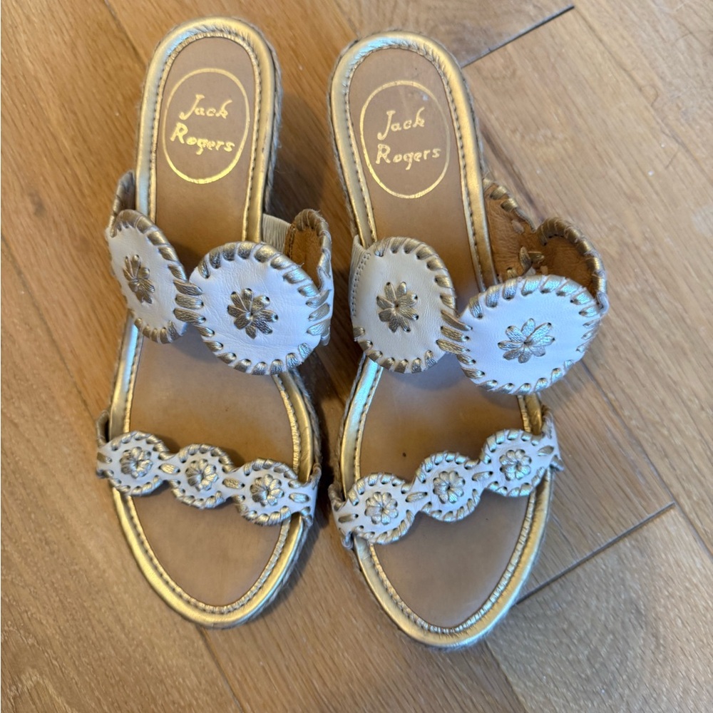 Jack Rogers Women's Cream and Gold Shelby Sandals - Picture 2 of 12